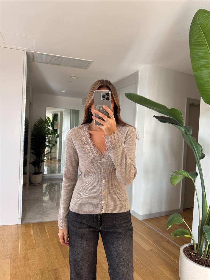 Dantel Detaylı Hırka - Bej 