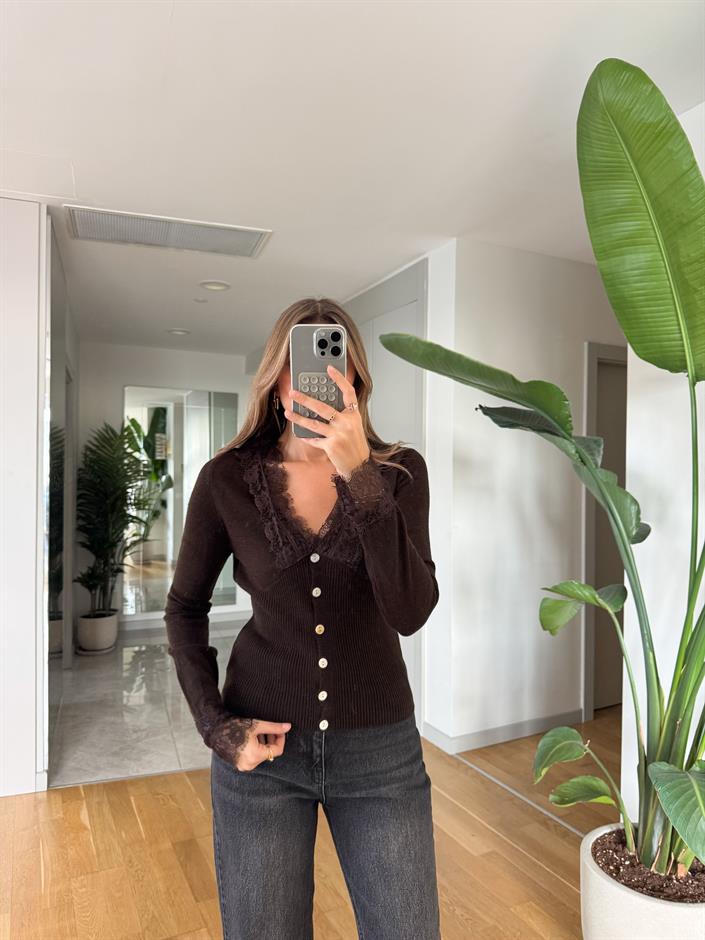 Dantel Detaylı Hırka - Kahve