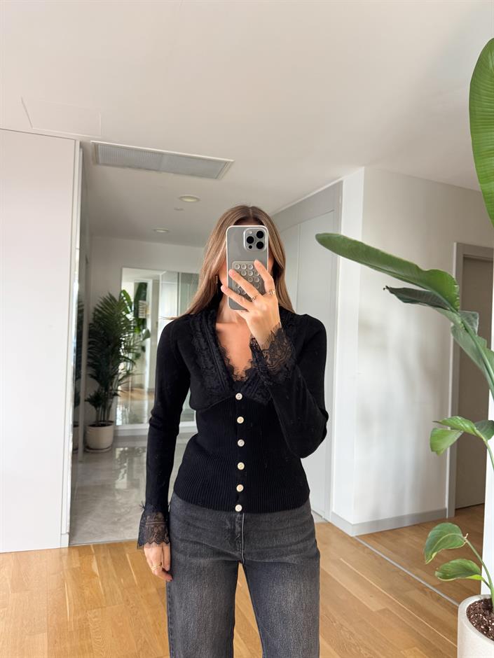 Dantel Detaylı Hırka - Siyah 