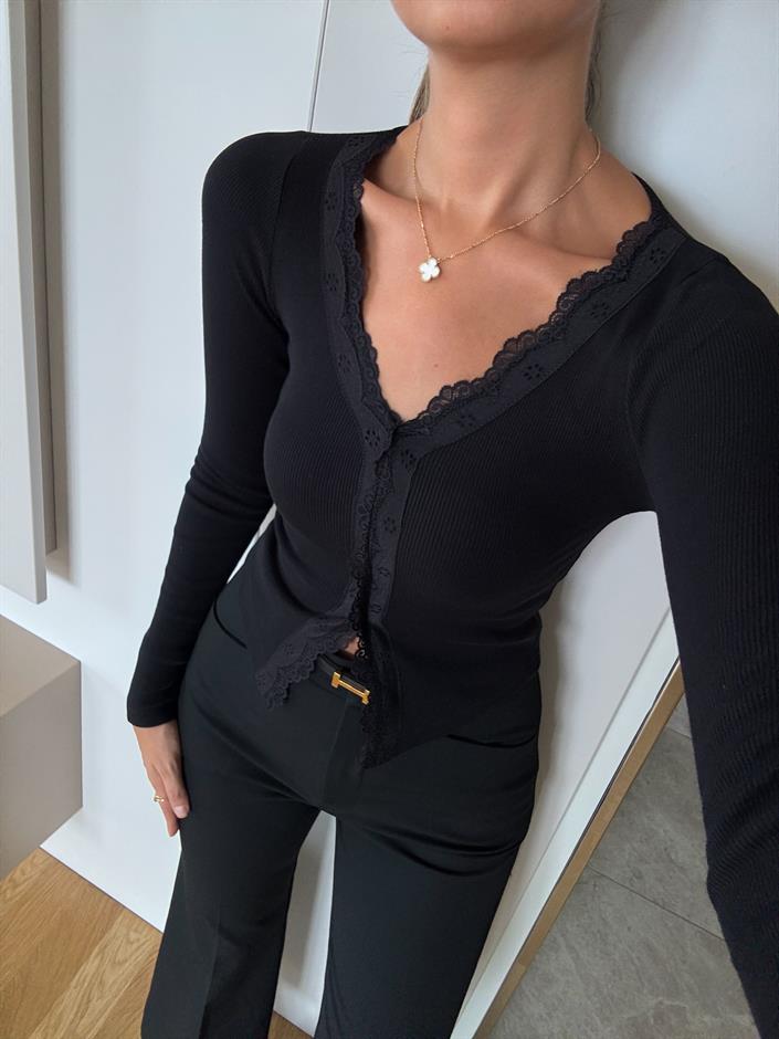 Dantel Geçişli Basic Bluz - Siyah