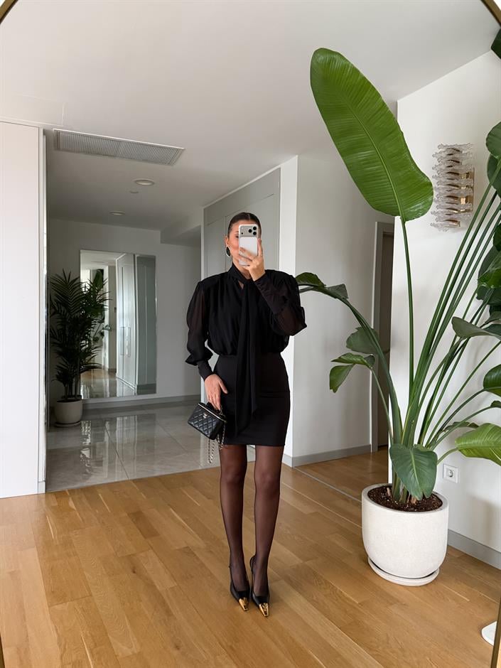 Fular Detaylı Mini Elbise - Siyah