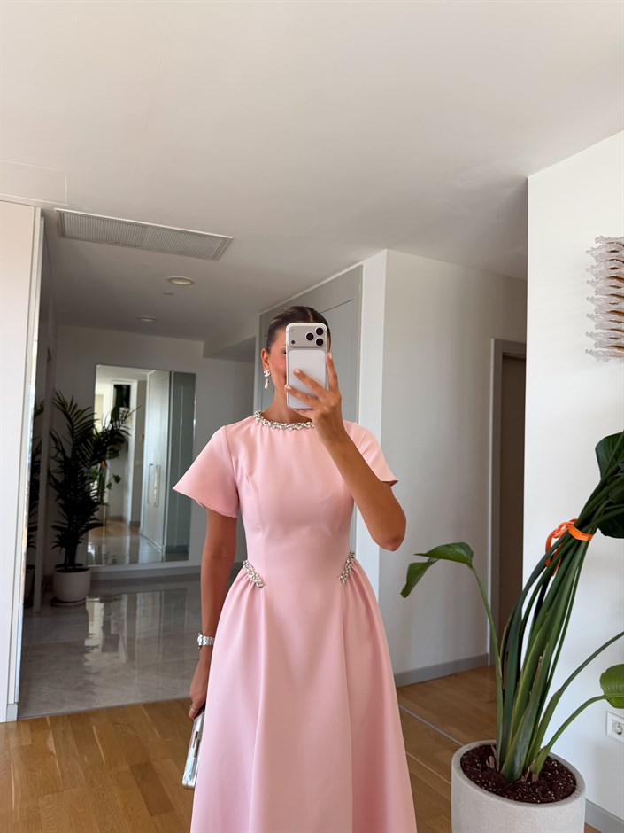 Dia Taş Detaylı Midi Elbise - Pembe