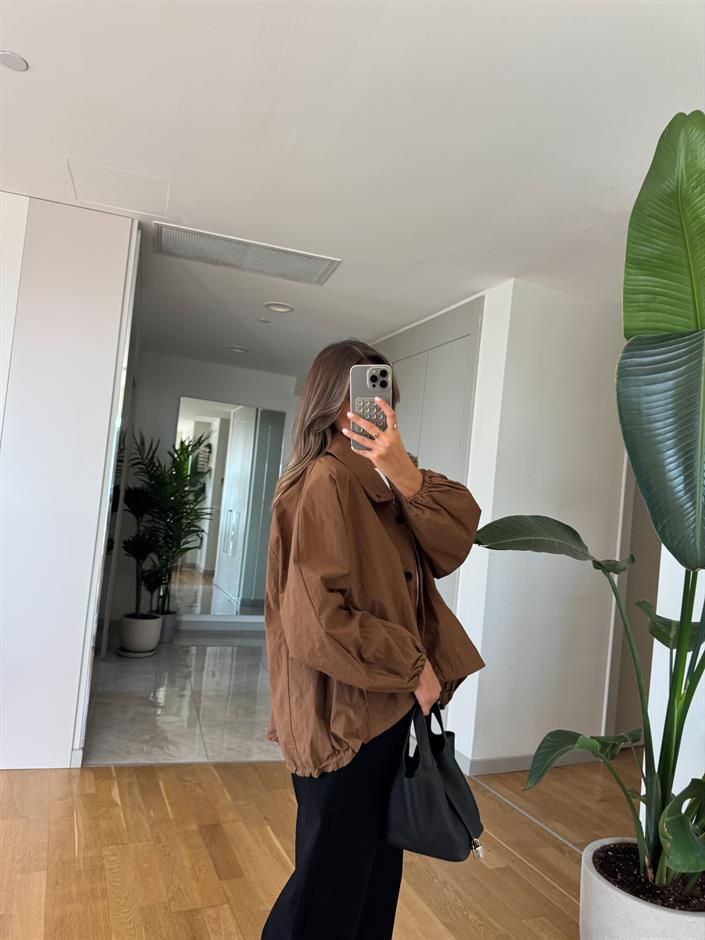 Dik Yaka Altı Lastikli Ceket - Kahve