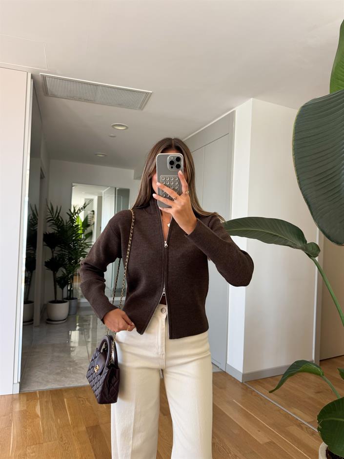 Dik Yaka Fermuarlı Hırka - Kahve