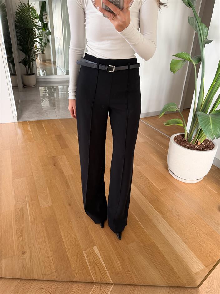 Dikiş Detaylı Kemerli Pantolon - Siyah