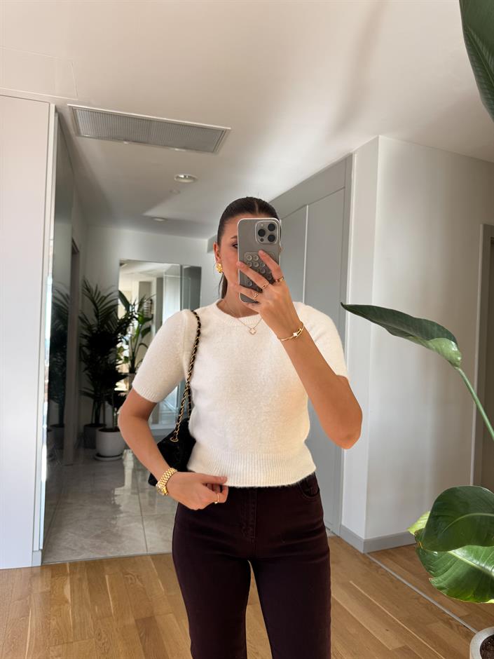 Dilvin Bisiklet Yaka Kısa Kollu Triko- Ekru 