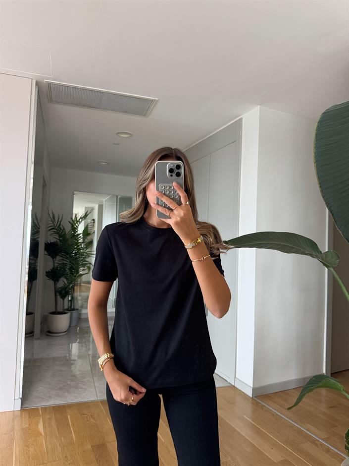 Dilvin Bisiklet Yaka Tişört - Siyah