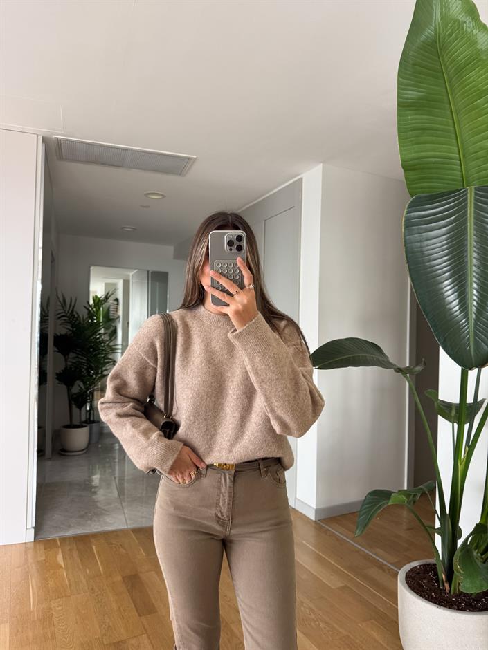 Dilvin Bisiklet Yaka Yumoş Kazak  - Bej