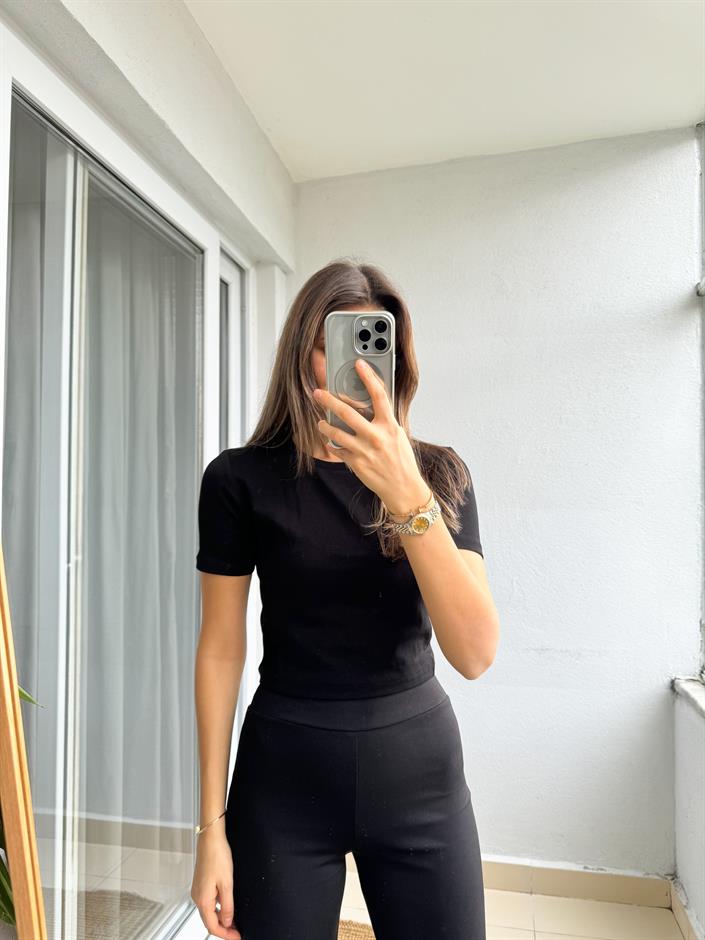 Dilvin Crop Tişört- Siyah