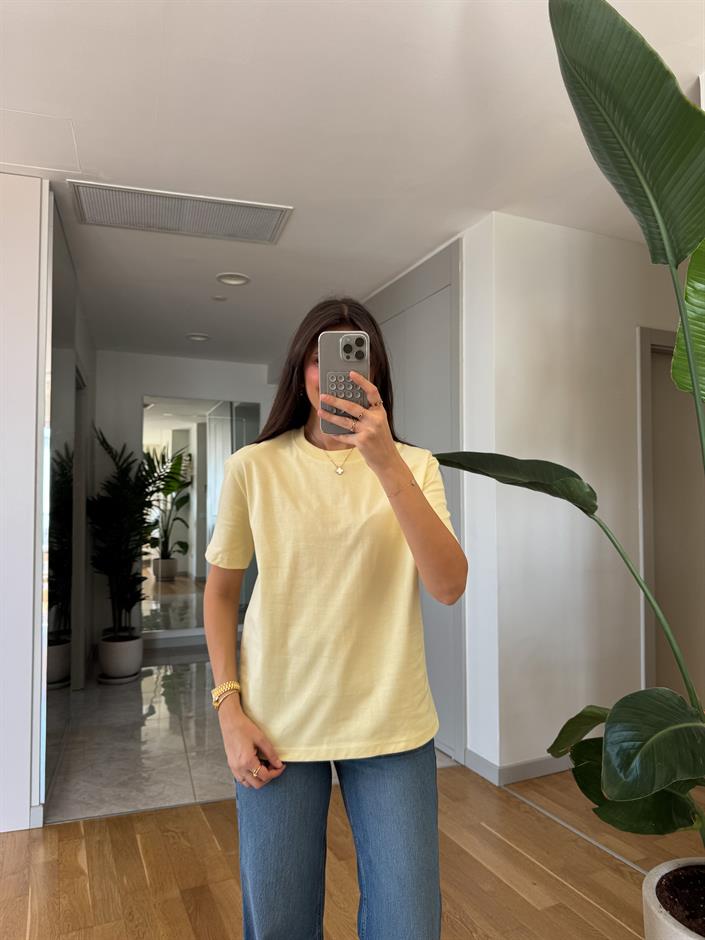 Dilvin Dekoratif Dikişli Bisiklet Yaka Tişört- Açık Sarı