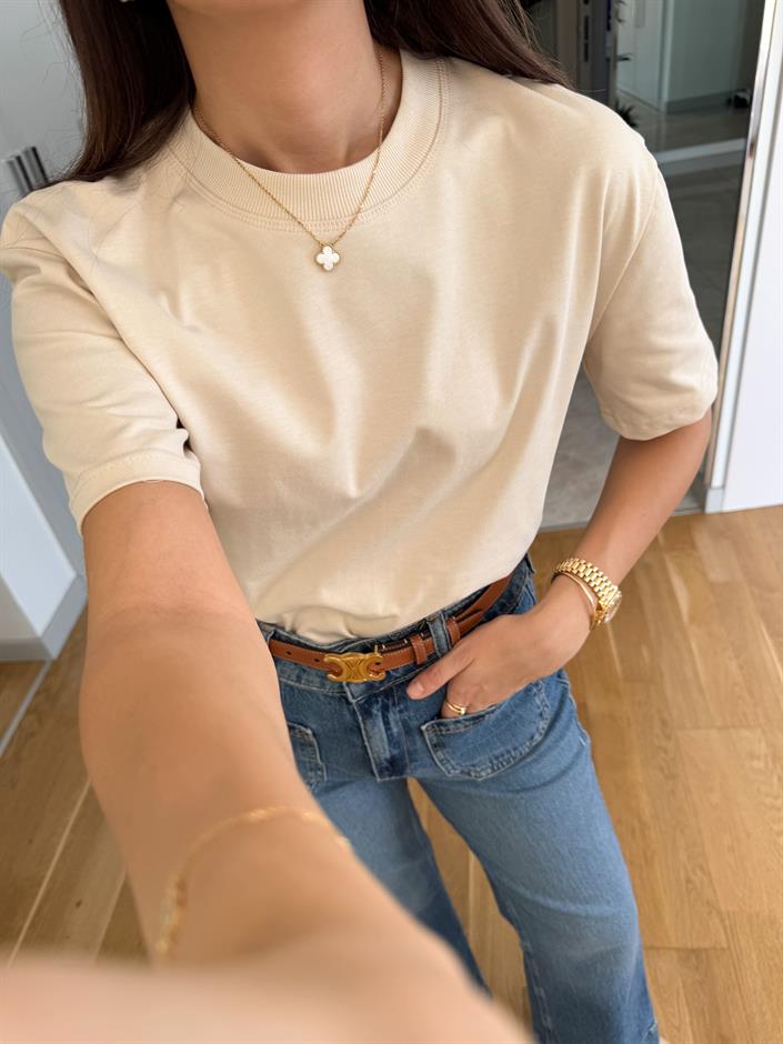 Dilvin Dekoratif Dikişli Bisiklet Yaka Tişört- Bej