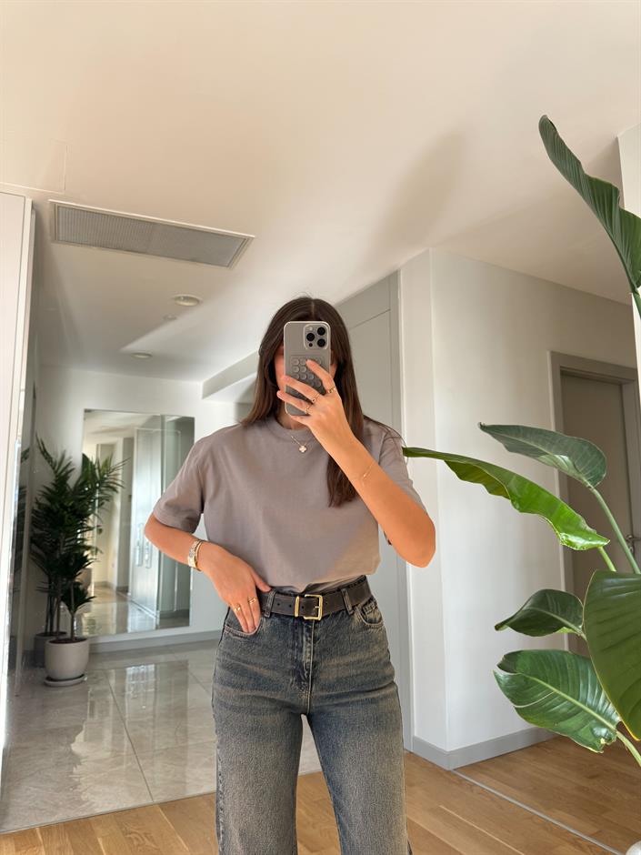 Dilvin Dekoratif Dikişli Bisiklet Yaka Tişört- Gri