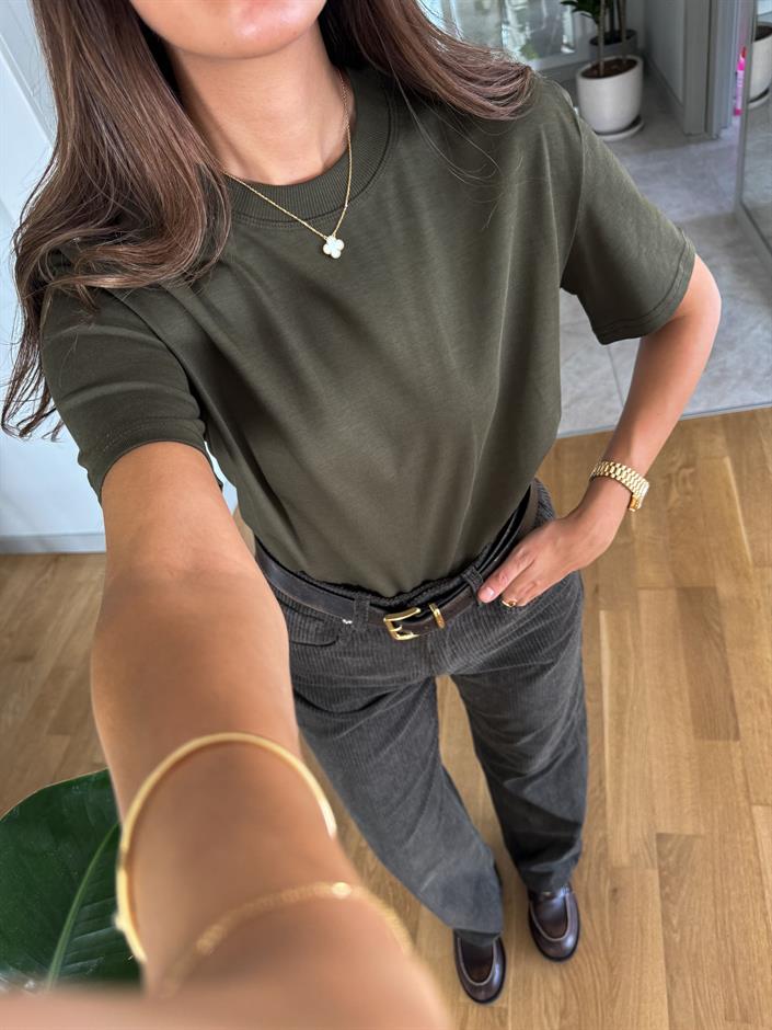 Dilvin Dekoratif Dikişli Bisiklet Yaka Tişört-Haki 