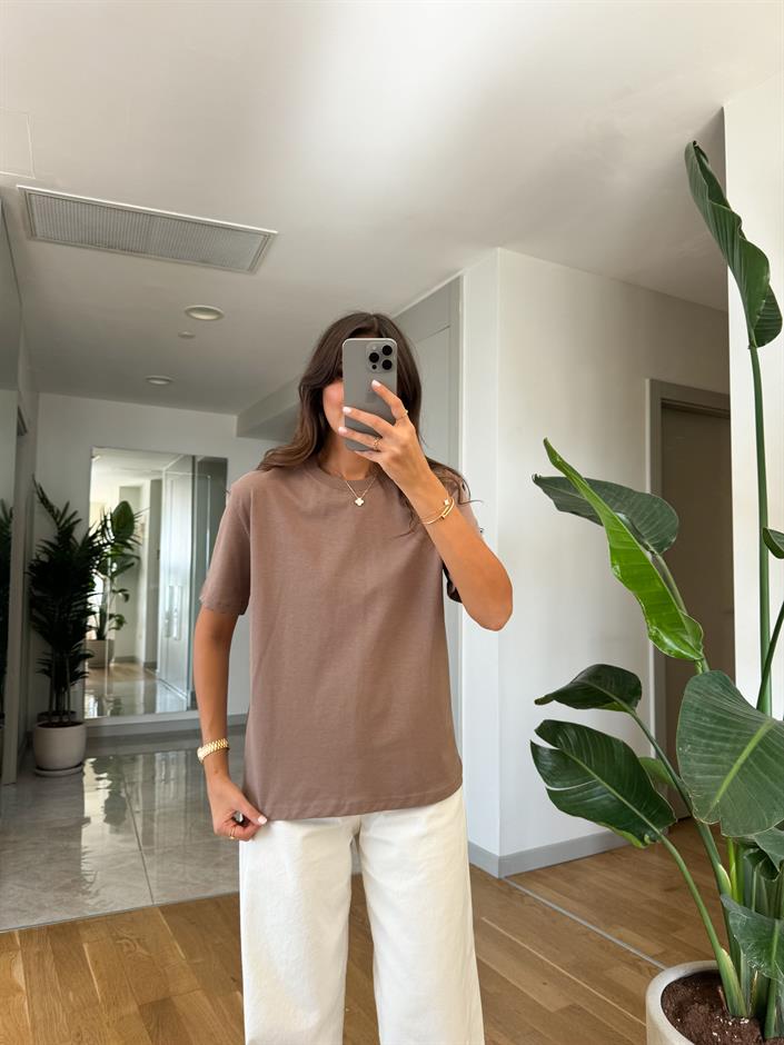 Dilvin Dekoratif Dikişli Bisiklet Yaka Tişört-Vizon