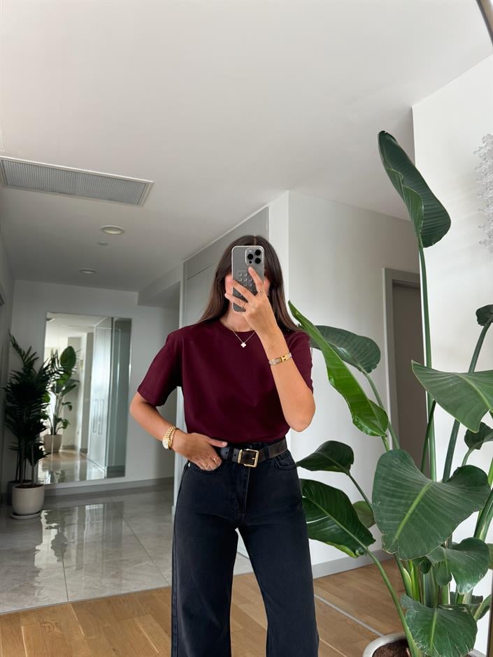 Dilvin Dekoratif Dikişli Bisiklet Yaka Tişört- Bordo 