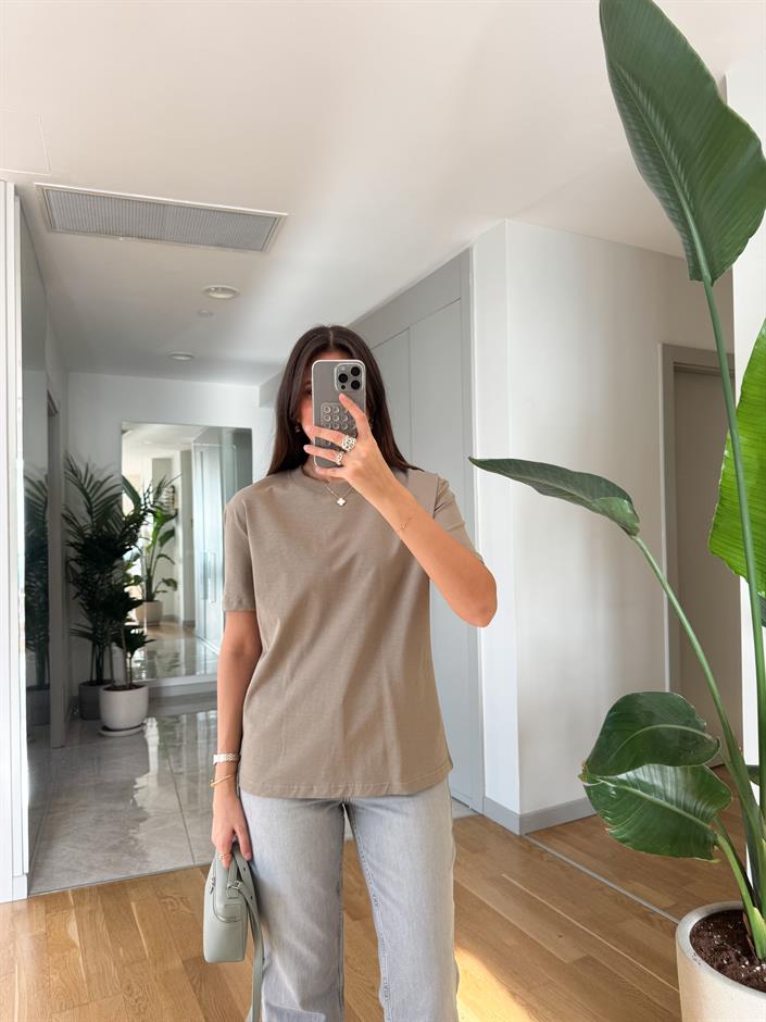 Dilvin Dekoratif Dikişli Bisiklet Yaka Tişört-Mint Yeşili 