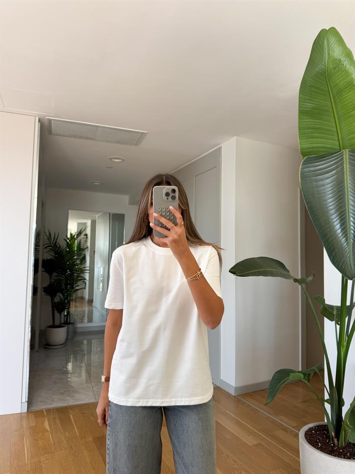 Dilvin Dekoratif Dikişli Bisiklet Yaka Tişört-Ekru