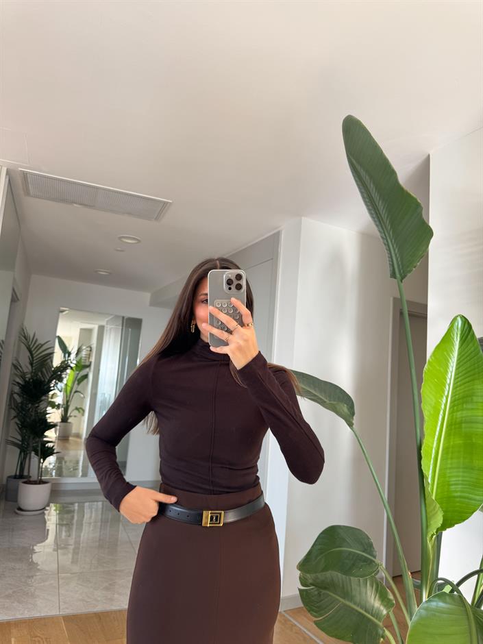 Dilvin Dik Yaka Bluz- Kahve