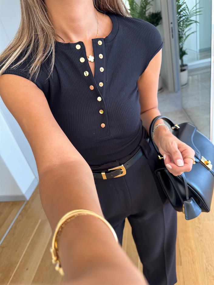 Dilvin Düğmeli Kısa Kollu Top - Siyah