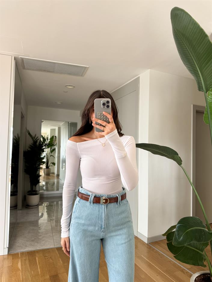 Dilvin Düşük Yaka Badi-Beyaz