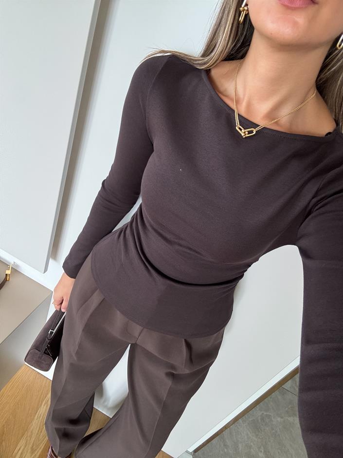 Dilvin Kayık Yaka Drapeli Basic - Kahve