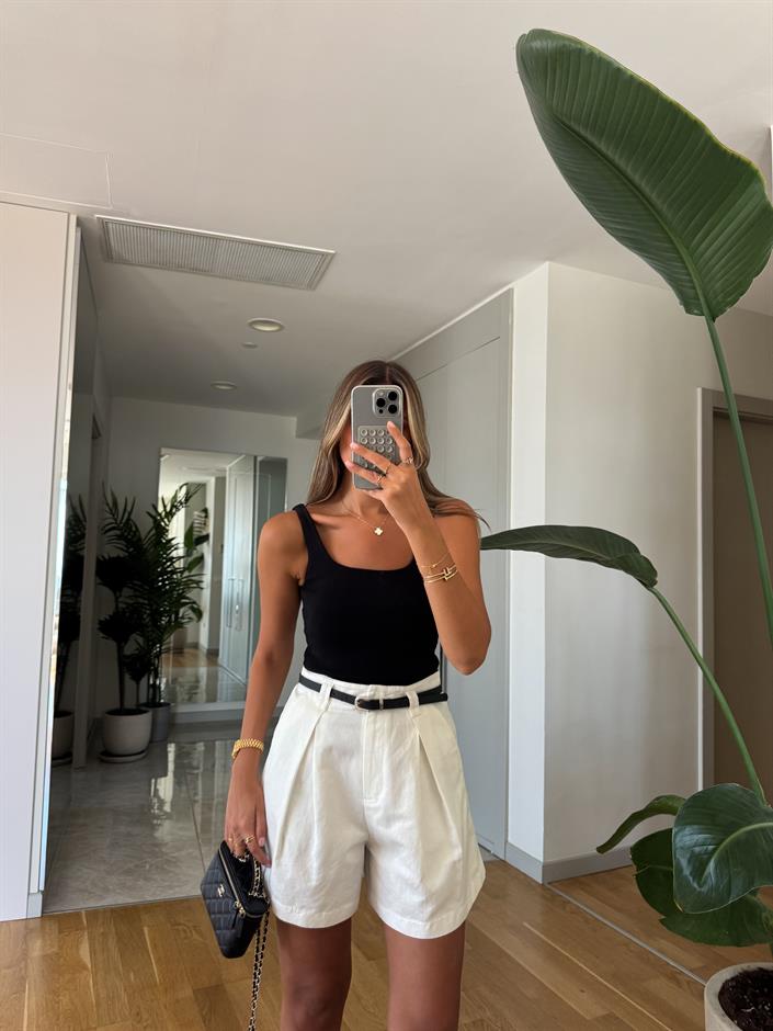 Dilvin Kemerli Pensli Bermuda Şort - Ekru