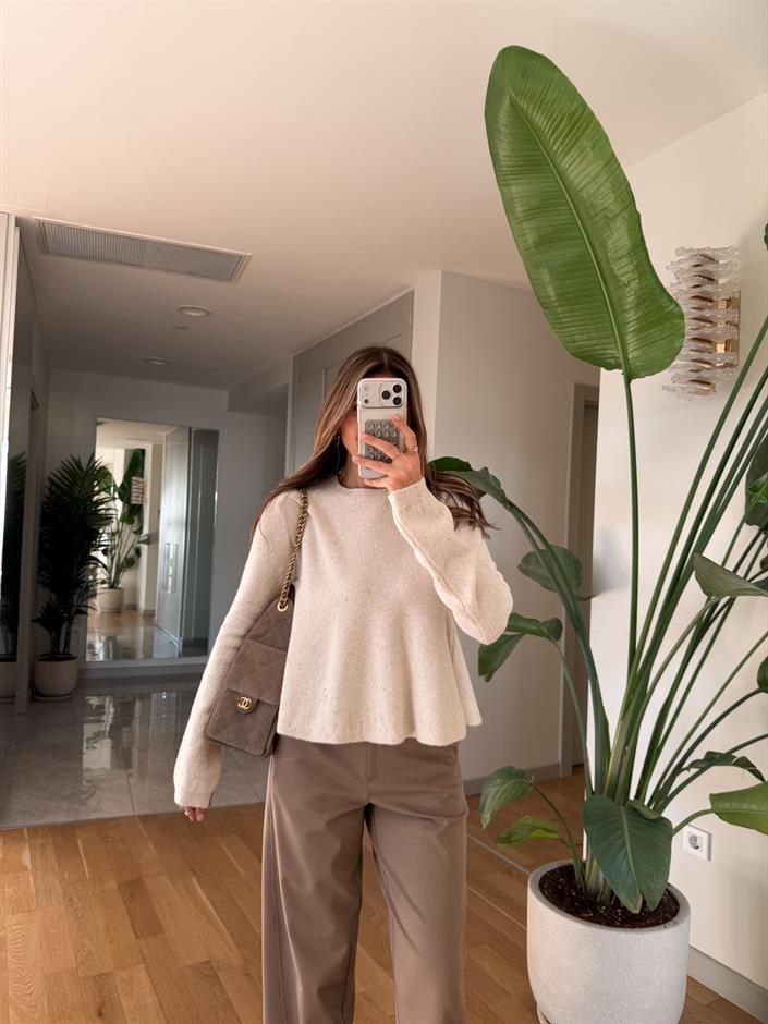 Dilvin Peplum Pullu Kazak - Ekru 