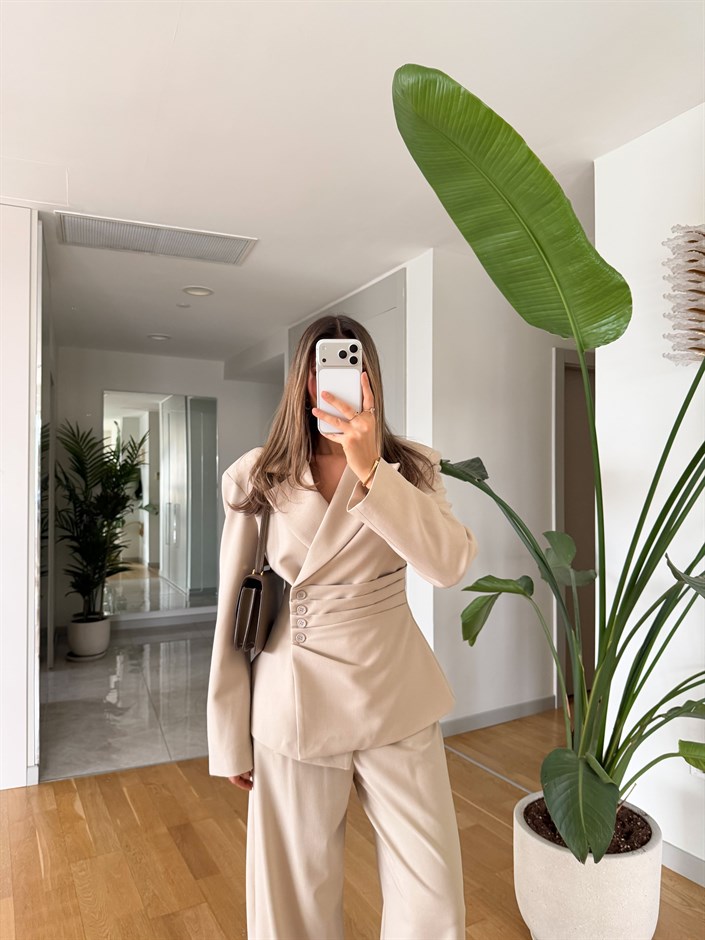Drape Detaylı Blazer Takım - Bej