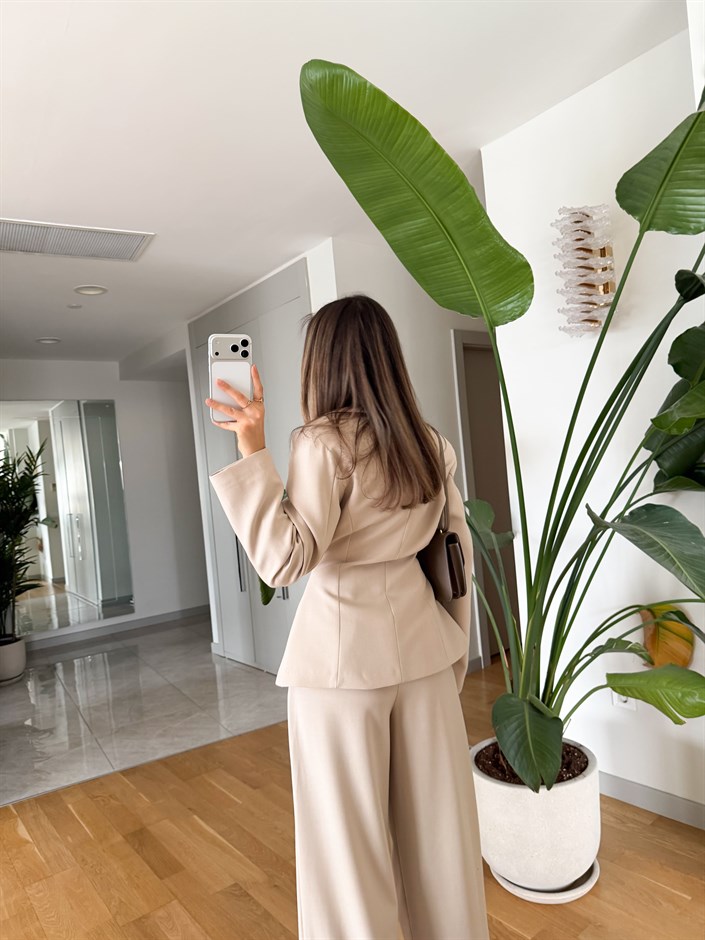 Drape Detaylı Blazer Takım - Bej