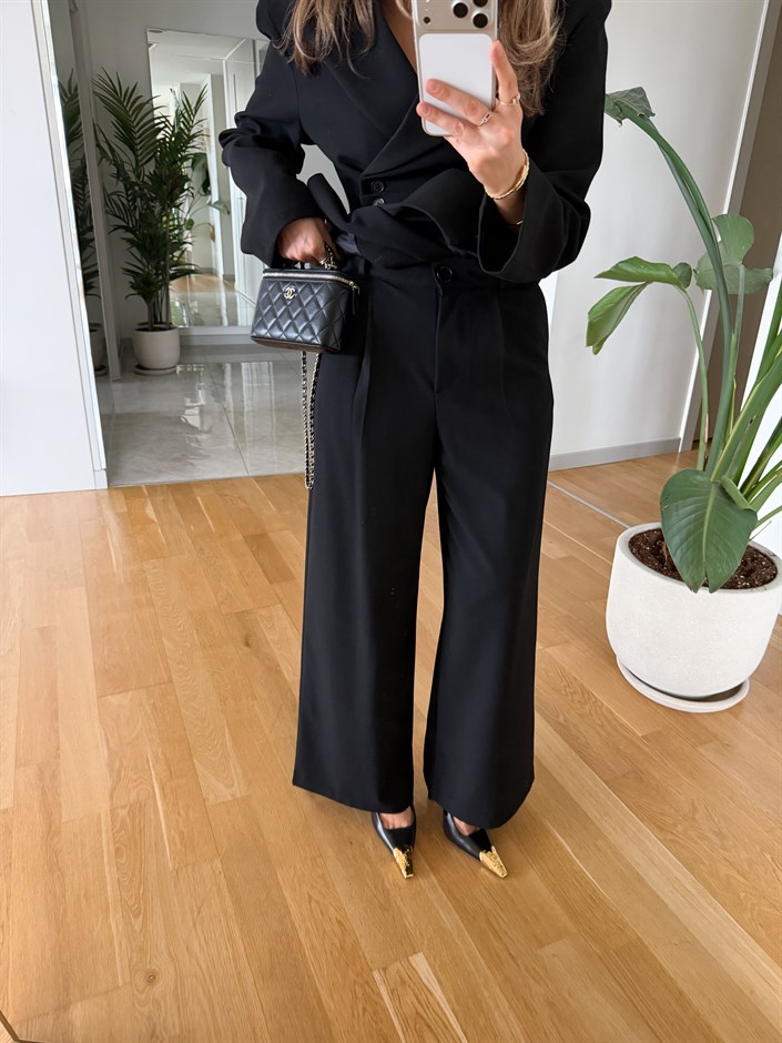 Drape Detaylı Blazer Takım - Siyah