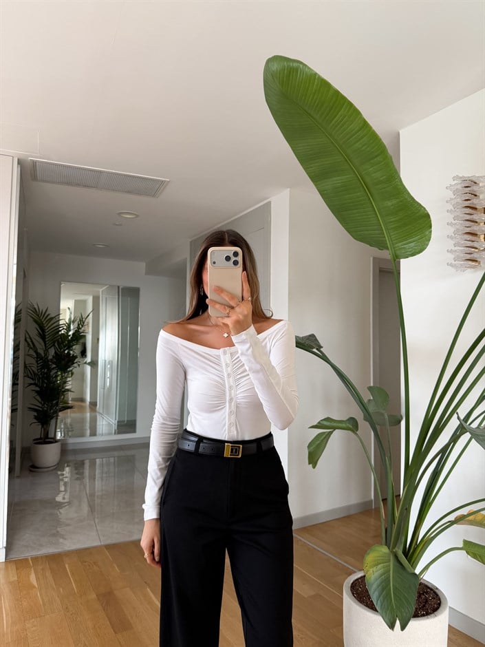 Düğme Detaylı Bodysuit - Beyaz