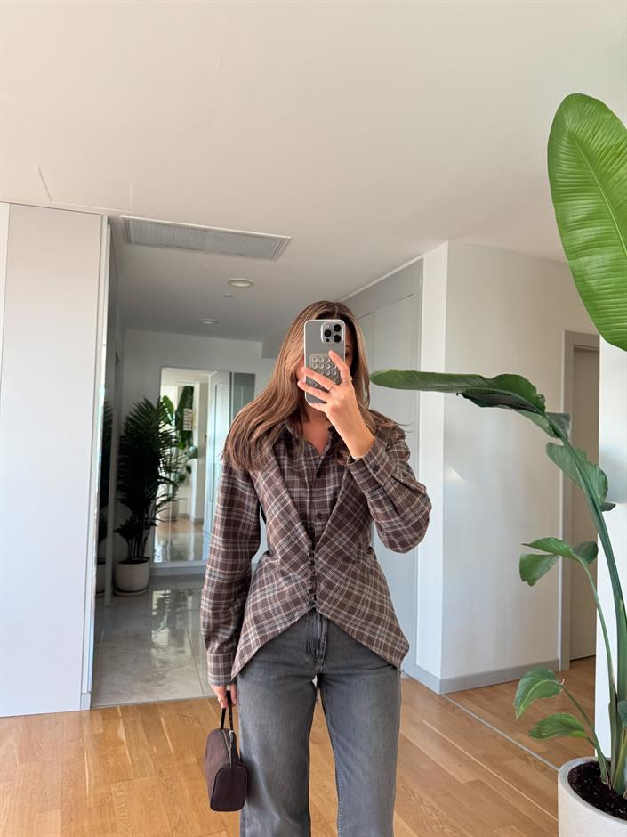 Düğme Detaylı Vatkalı Kareli Gömlek - Kahve