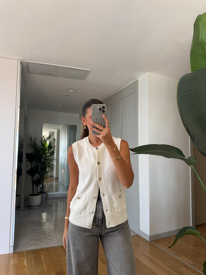 Berry Düğmeli Cepli Hırka - Ekru 