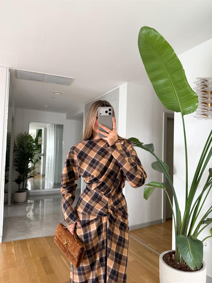 Ekose Drape Detaylı Etek Bluz Takım 