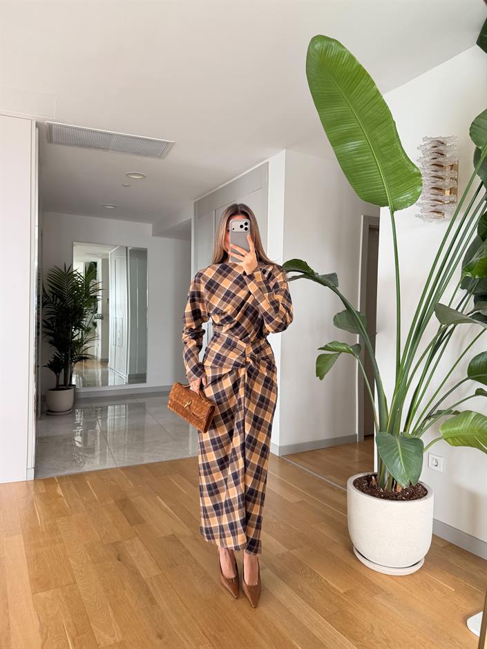 Ekose Drape Detaylı Etek Bluz Takım 