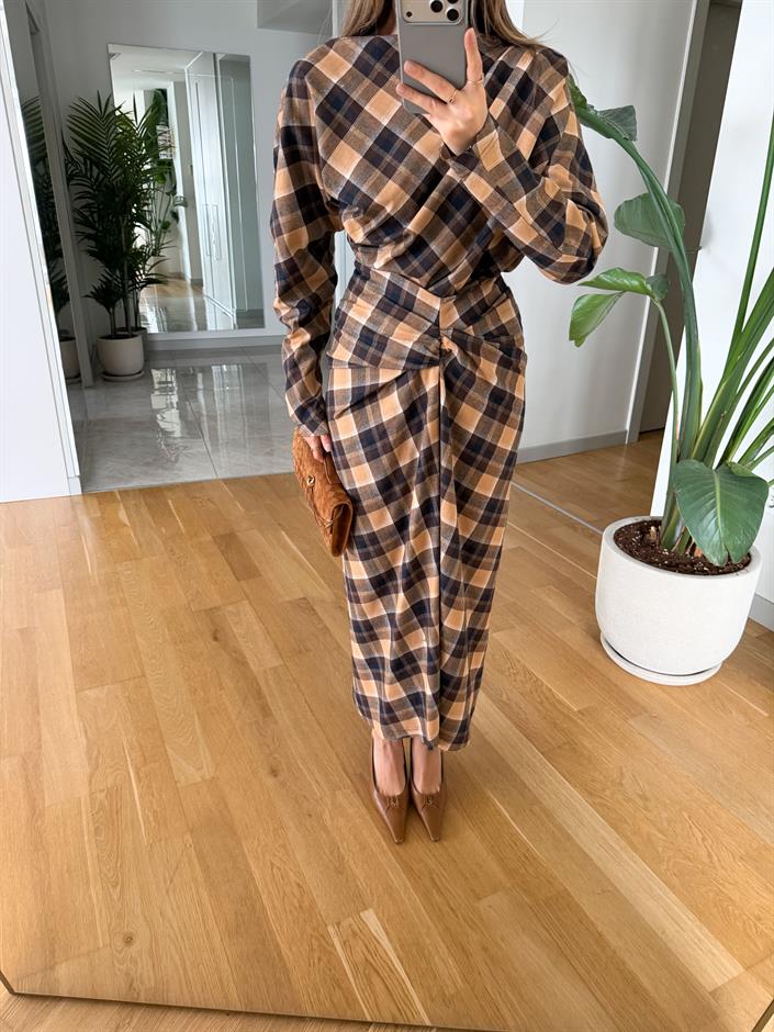 Ekose Drape Detaylı Etek Bluz Takım 