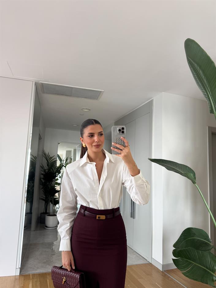 Ekru Tok Dokulu Vatkalı Poplin Gömlek