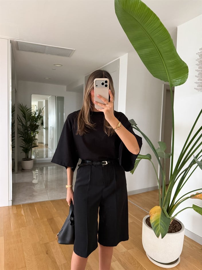 Elena Pelerin Kol T-shirt - Siyah