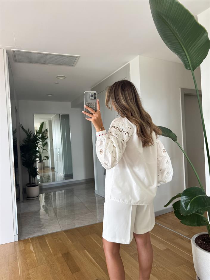 EsQ Poplin Nakışlı Gömlek