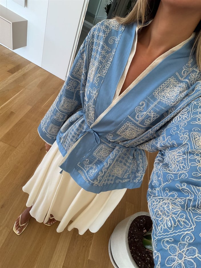 Etnik Nakışlı Kuşaklı Kimono - Mavi 