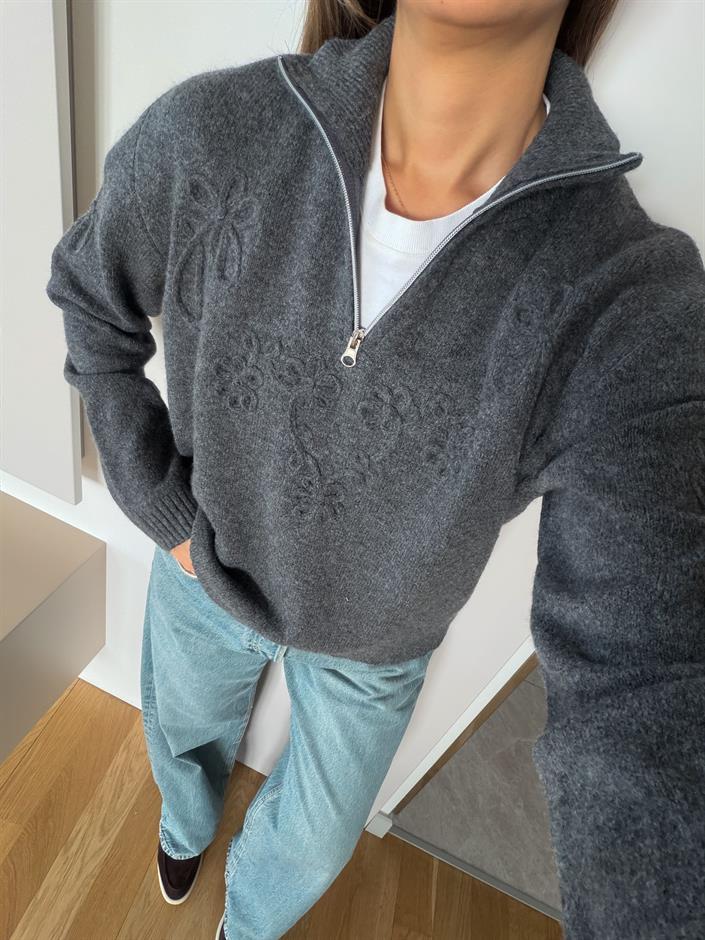 Fermuarlı Çiçek Motifli Kazak - Antrasit