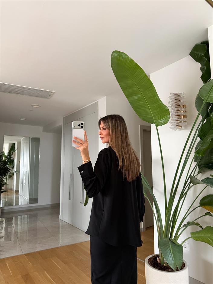 Fiyonk Düğmeli Saten Gömlek - Siyah