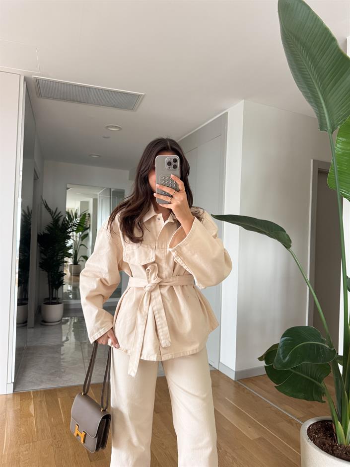Gabardin Kemerli Ceket Pantolon Takım- Ekru