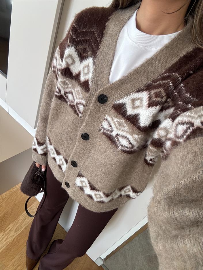 Geometrik Desenli Hırka 