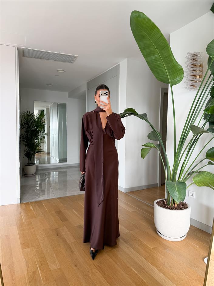 Göğüs Büzgülü V Yaka Saten Elbise - Kahve