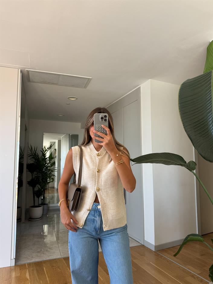 Gold Düğmeli Triko Yelek - Taş