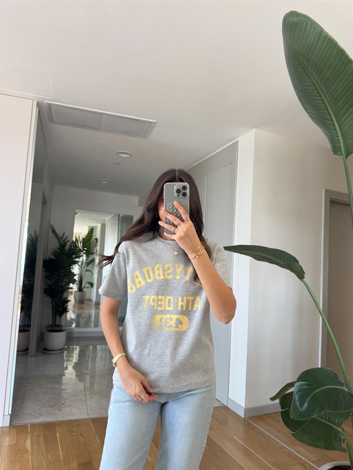 Gri Sarı Yazılı Tişört