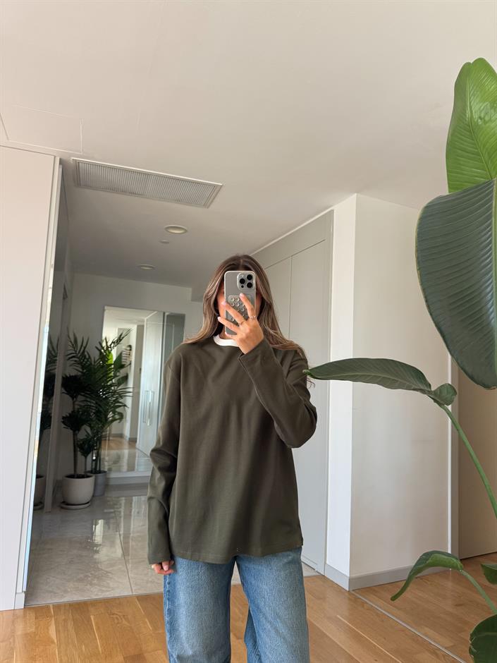 Haki Yakası Ekru Biyeli Pamuklu Bluz