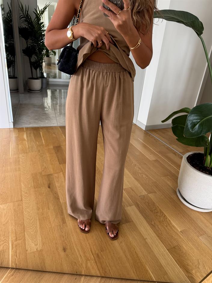 Halter Yaka Arkası Bağlama Detaylı Bluz Pantolon Takım - Kahve
