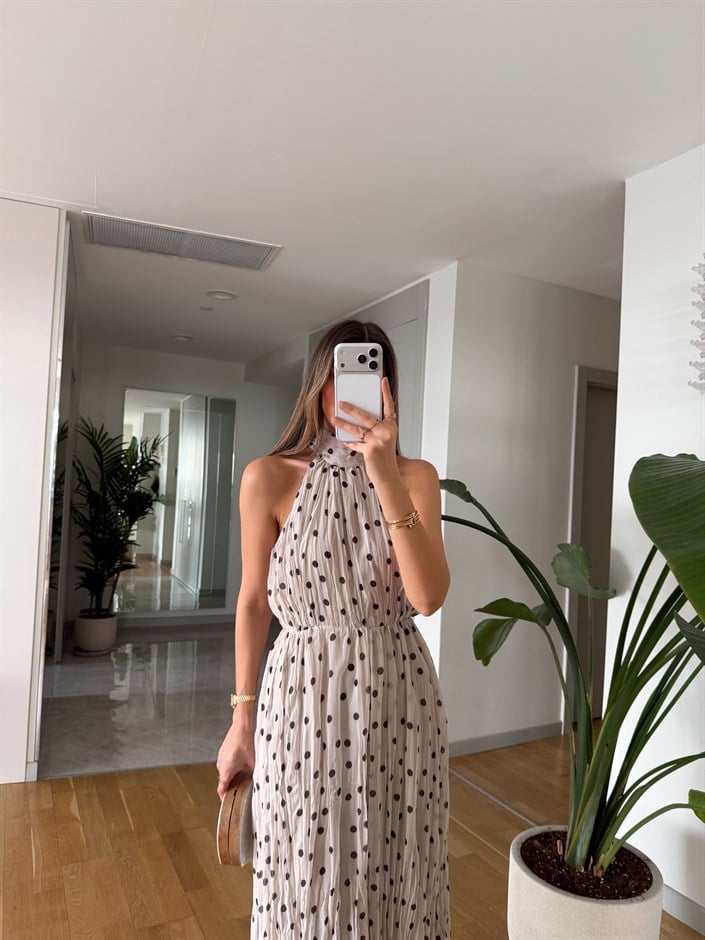 Halter Yaka Puantiyeli Şifon Elbise - Bej